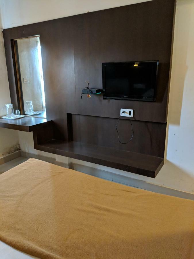 Aashraya Hotel Mysore Exterior foto