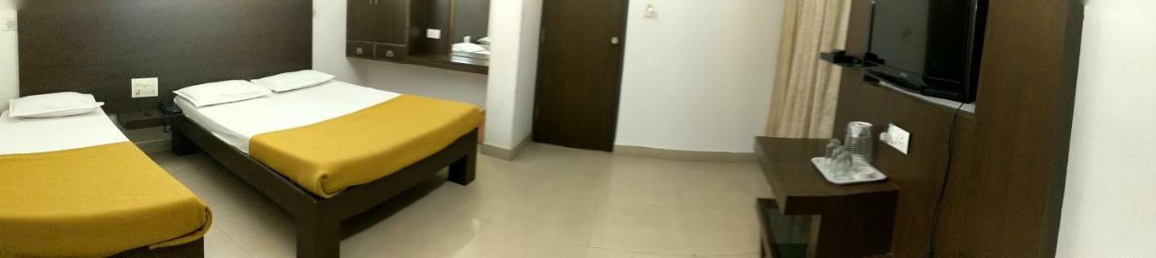 Aashraya Hotel Mysore Exterior foto