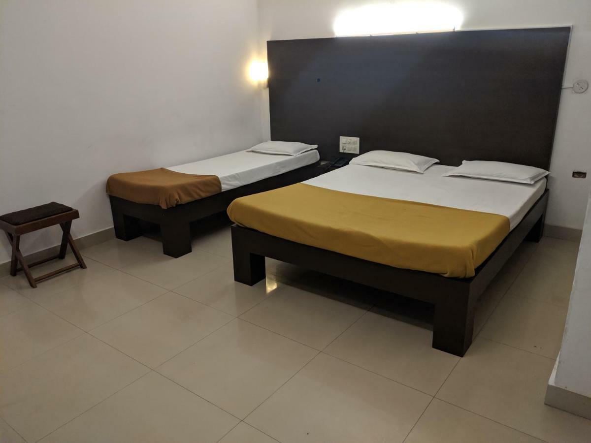 Aashraya Hotel Mysore Exterior foto