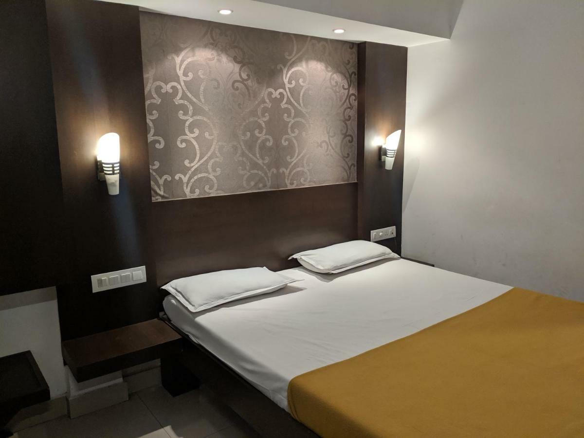 Aashraya Hotel Mysore Exterior foto