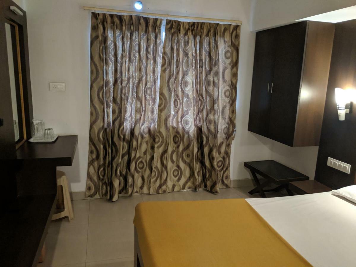 Aashraya Hotel Mysore Exterior foto
