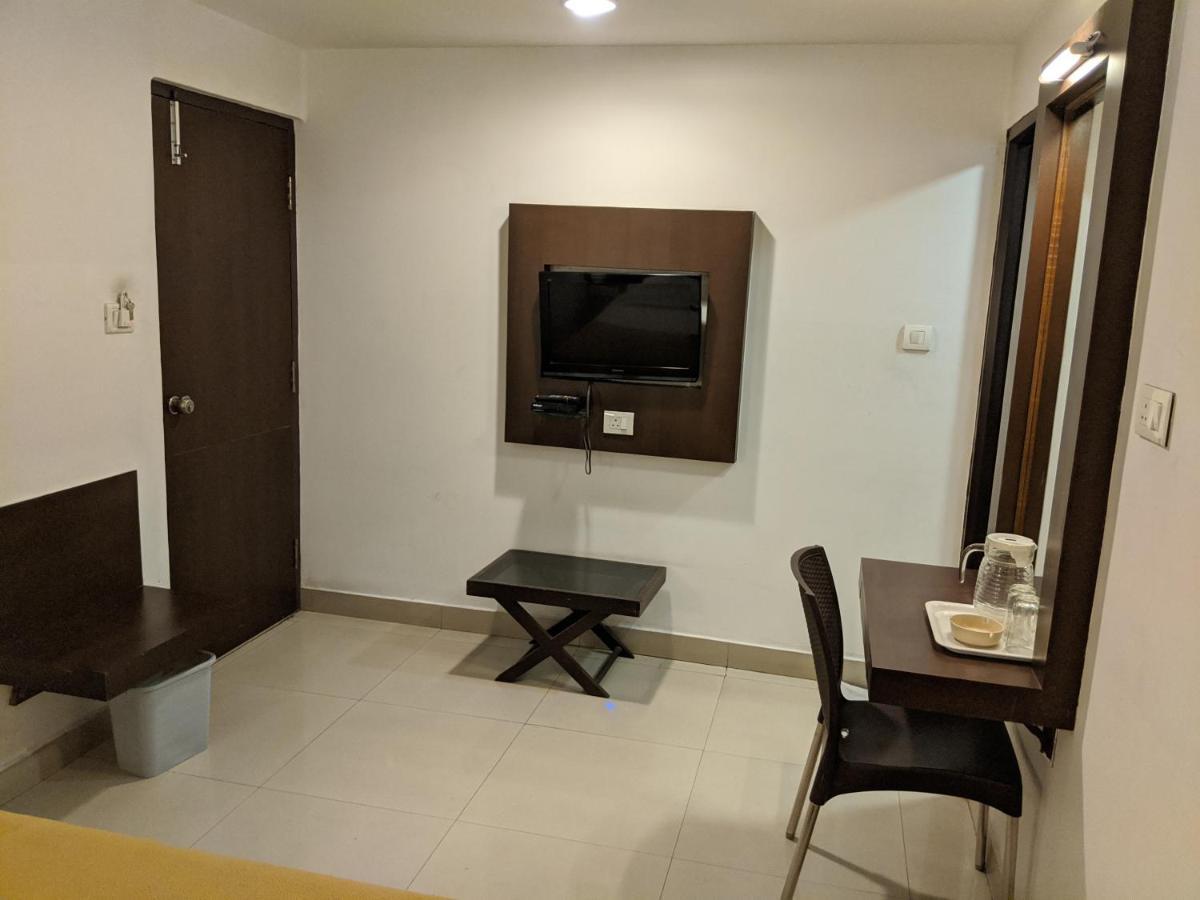 Aashraya Hotel Mysore Exterior foto